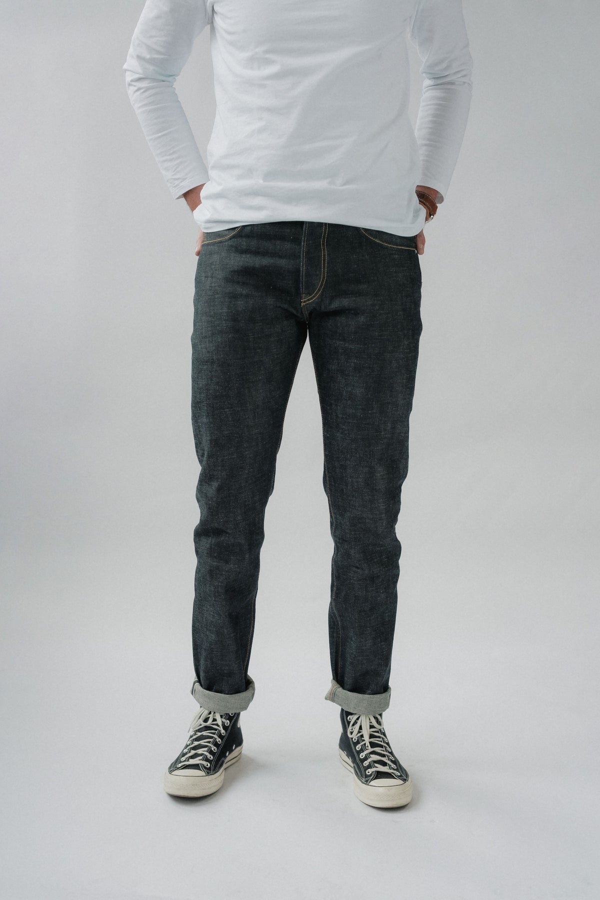 Realign Slim Sakura fit photograph 1